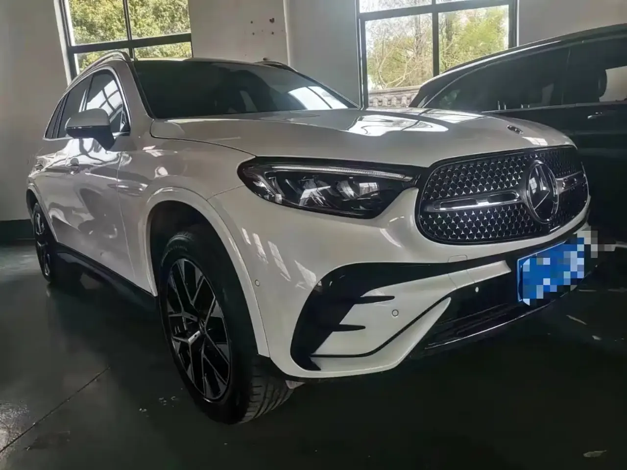 Mercedes-Benz GLC 2024 GLC 260 L 4MATIC Dynamic 5-seater фото 3