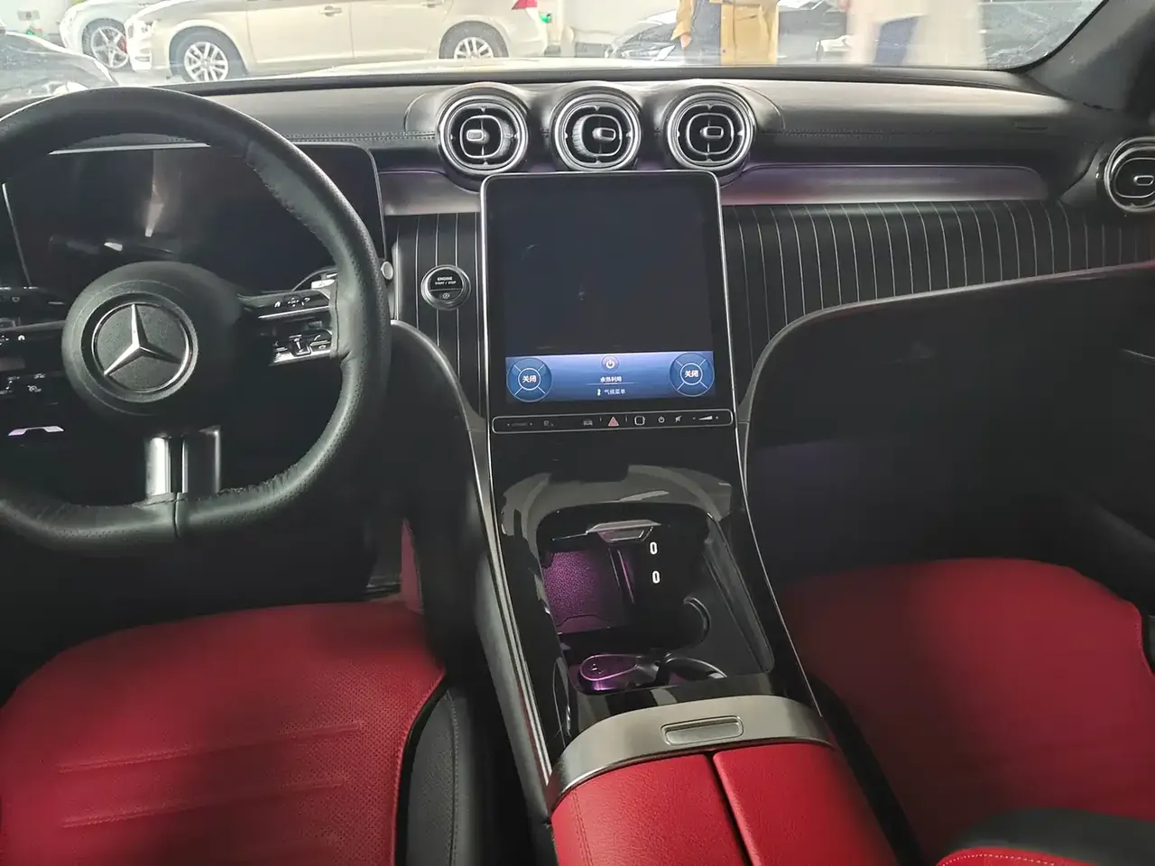 Mercedes-Benz GLC 2024 GLC 260 L 4MATIC Dynamic 5-seater фото 4