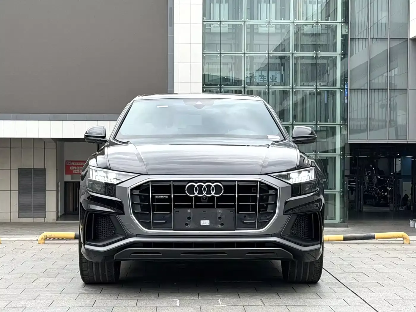 Audi Q8 2019 Model 55 TFSI Premium Dynamic фото 2