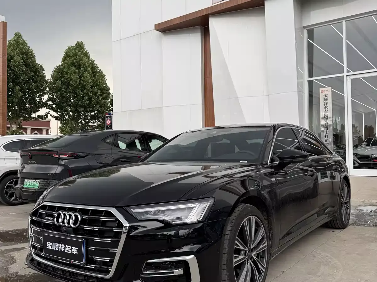 Audi A6L 2026 Model Year 55 TFSI quattro Exclusive Dynamic