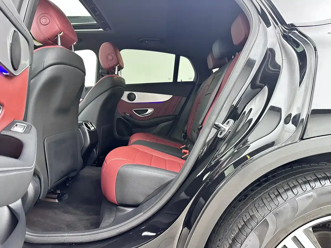 Mercedes-Benz GLC Coupe 2022 GLC 260 4MATIC Coupe SUV фото 9