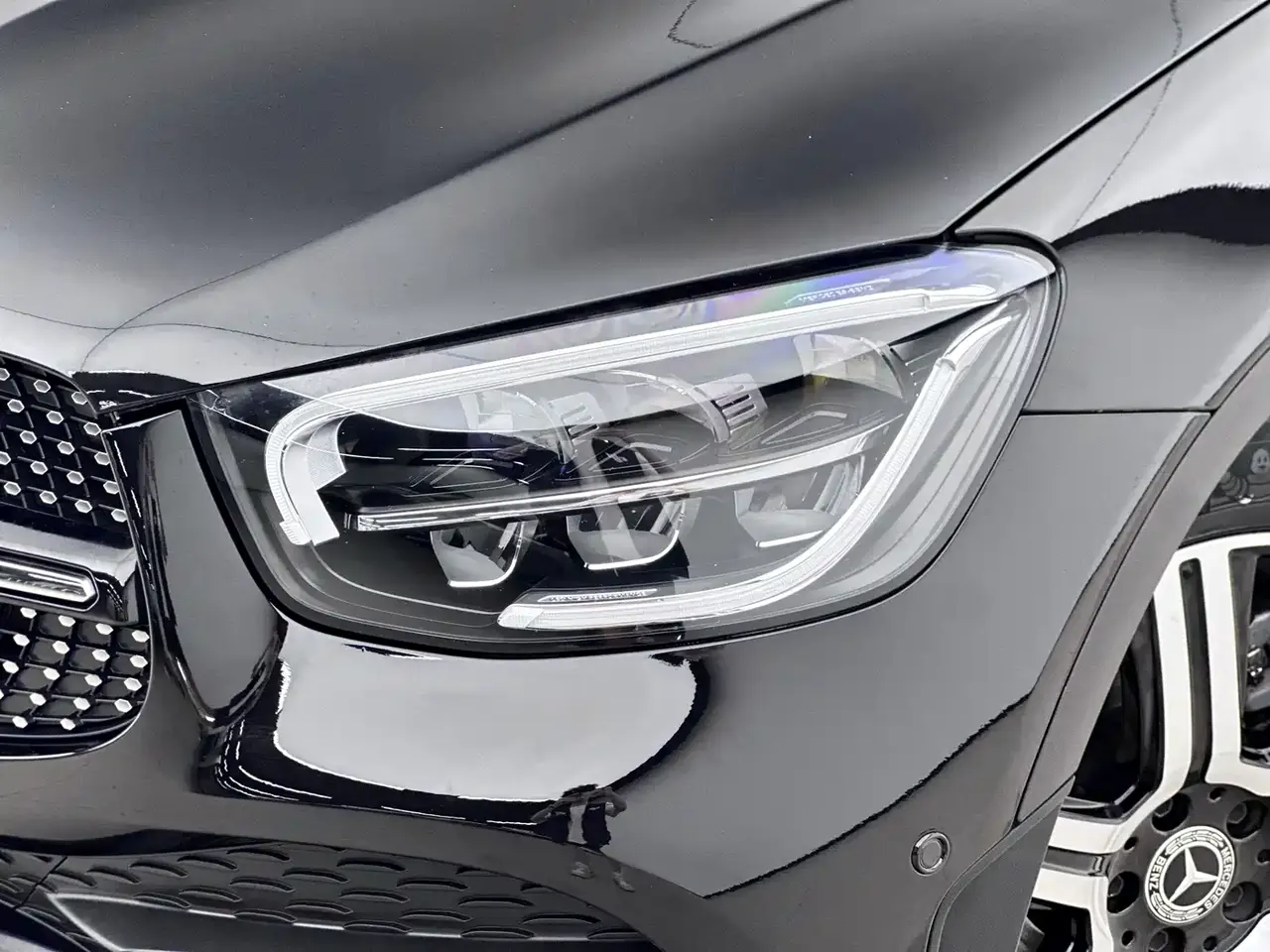 Mercedes-Benz GLC Coupe 2022 GLC 260 4MATIC Coupe SUV фото 16