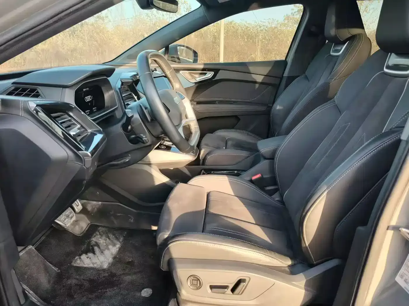 Audi Q4 e-tron 2023 40 e-tron Innovation Edition фото 4
