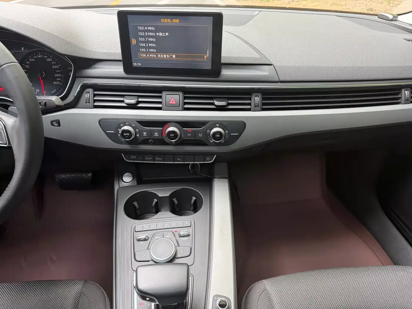Audi A4L 2018 30th Anniversary 40 TFSI Progressive фото 14