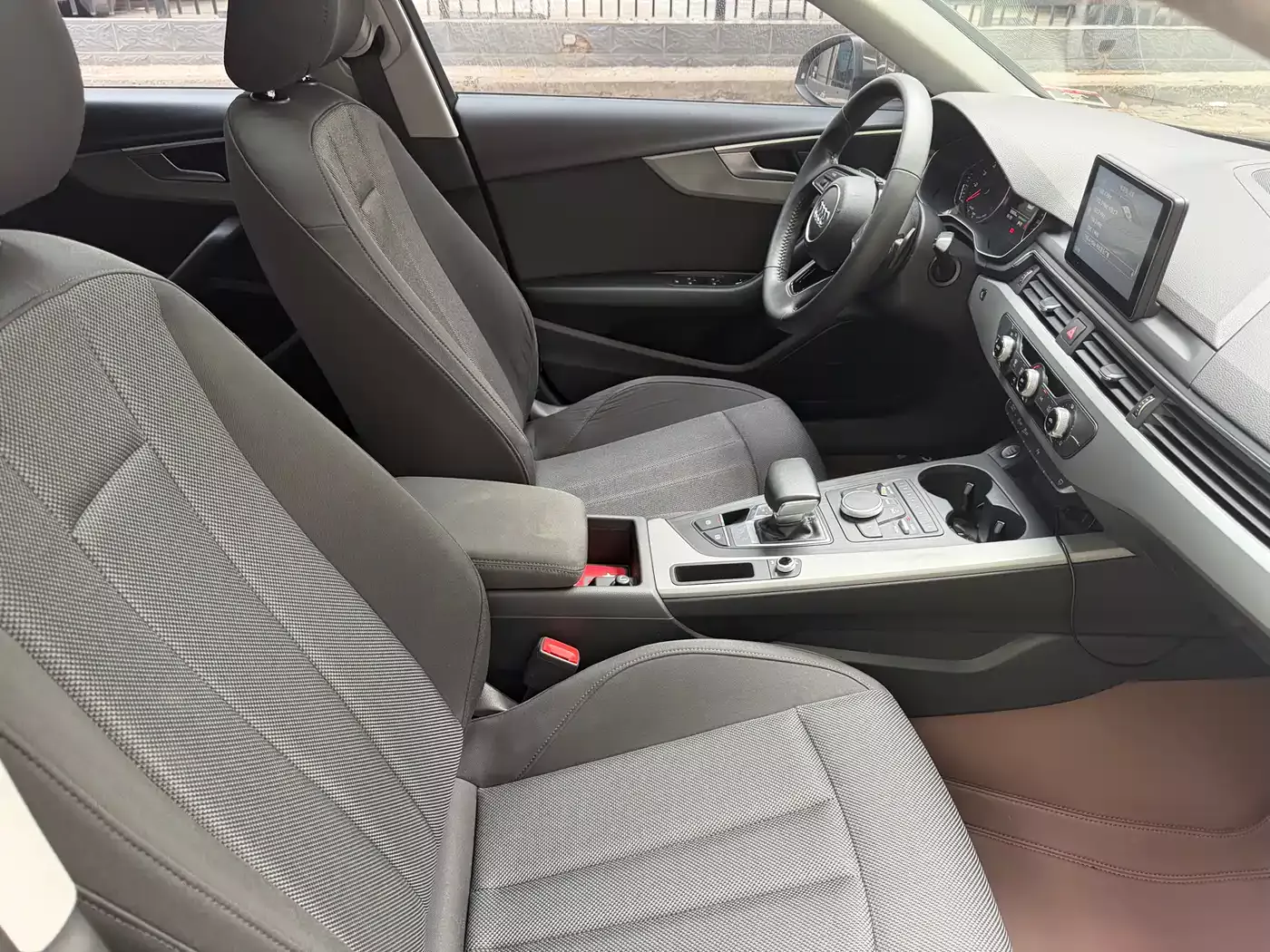 Audi A4L 2018 30th Anniversary 40 TFSI Progressive фото 19
