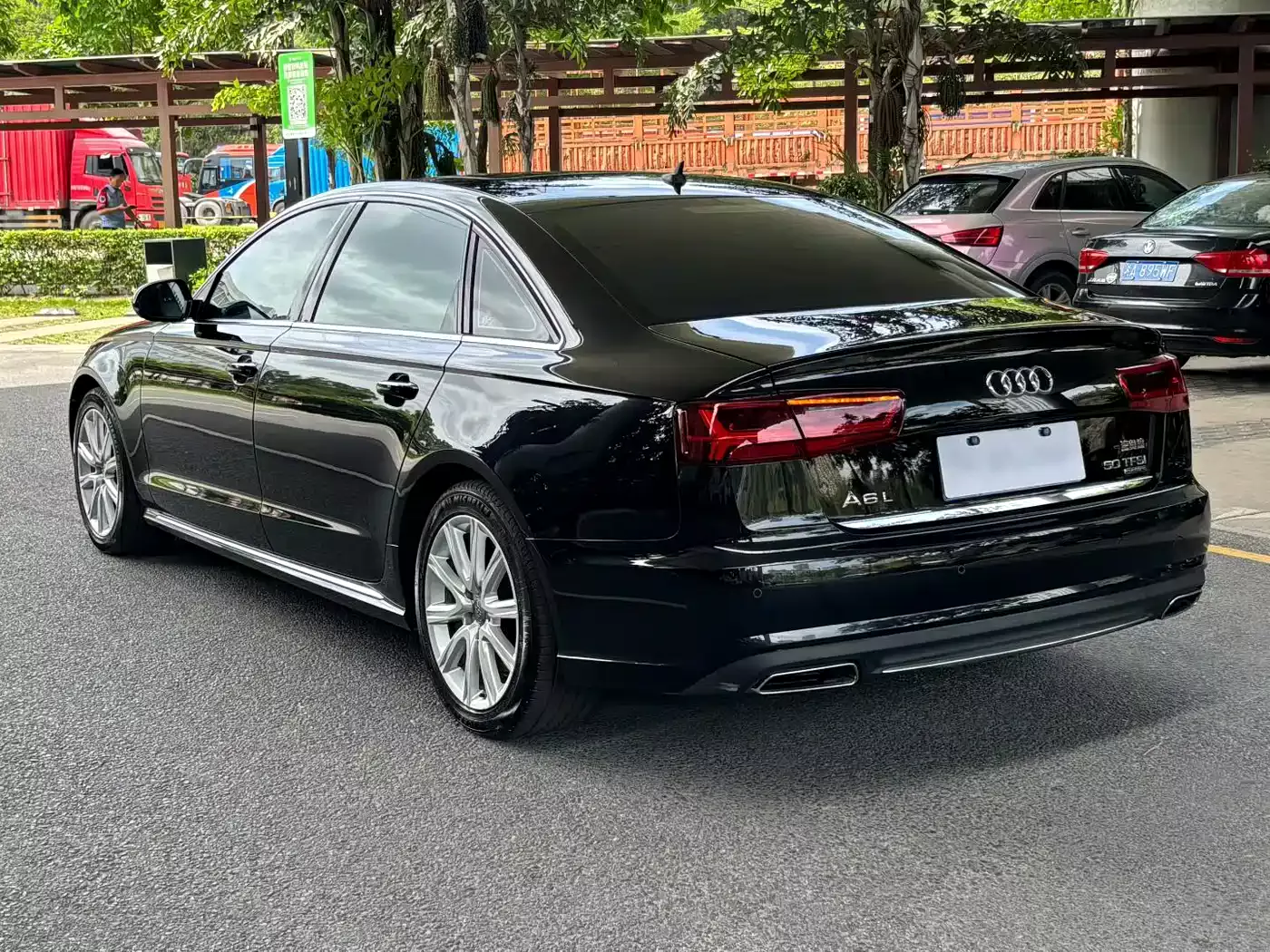 Audi A6L 2016 50 TFSI quattro Luxury фото 5