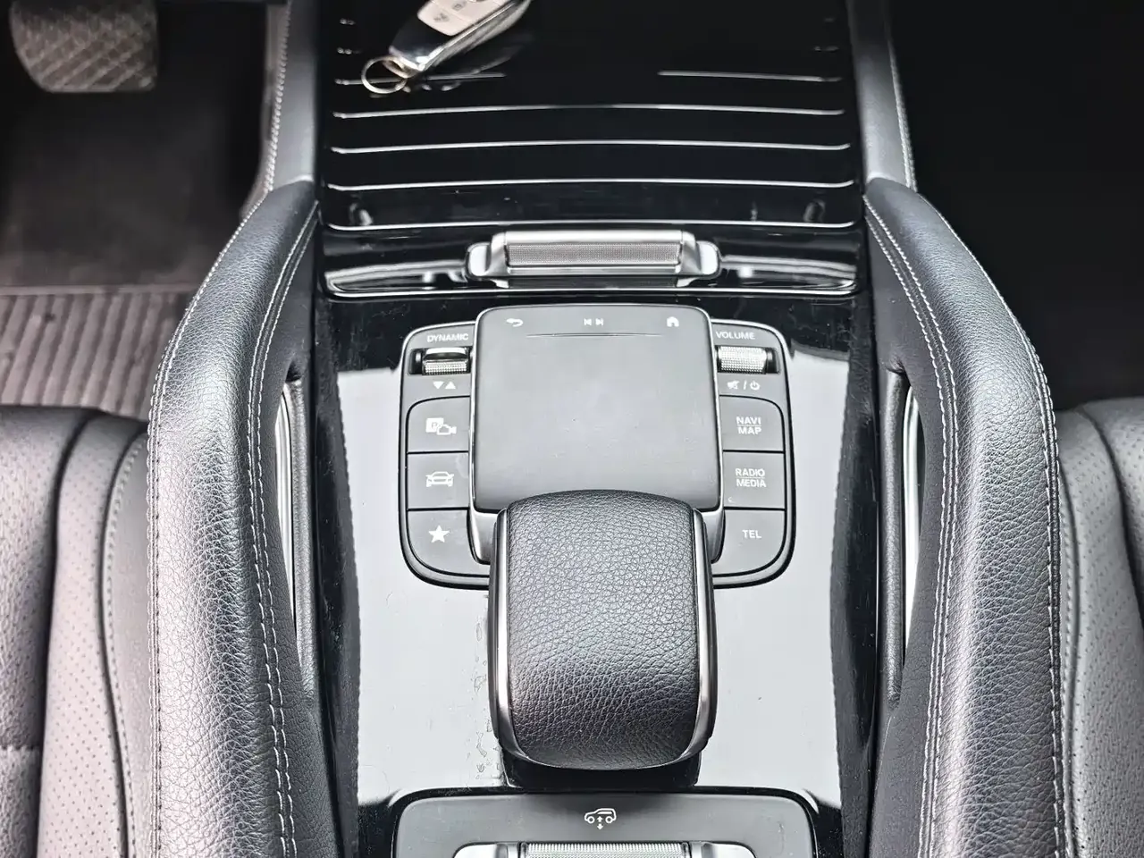 Mercedes-Benz GLE Coupe 2020 GLE 450 4MATIC Coupe SUV Fashion фото 12
