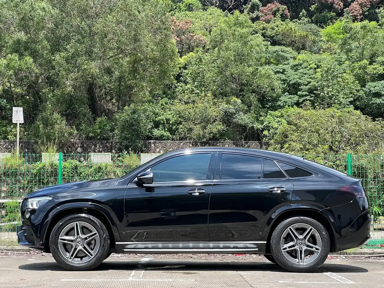 Mercedes-Benz GLE Coupe 2020 GLE 450 4MATIC Coupe SUV Luxury фото 15