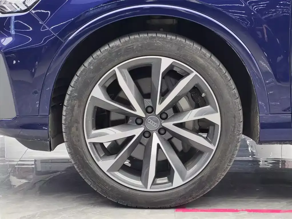 Audi Q7 2021 55 TFSI quattro S line Sport фото 4