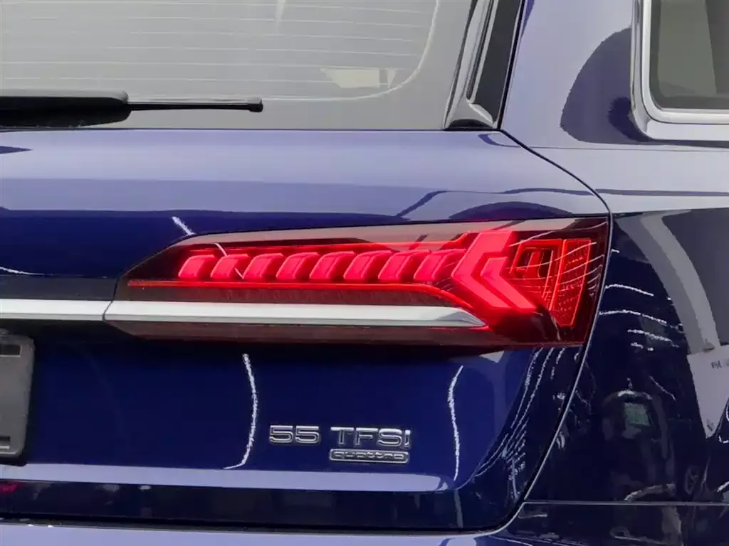 Audi Q7 2021 55 TFSI quattro S line Sport фото 6