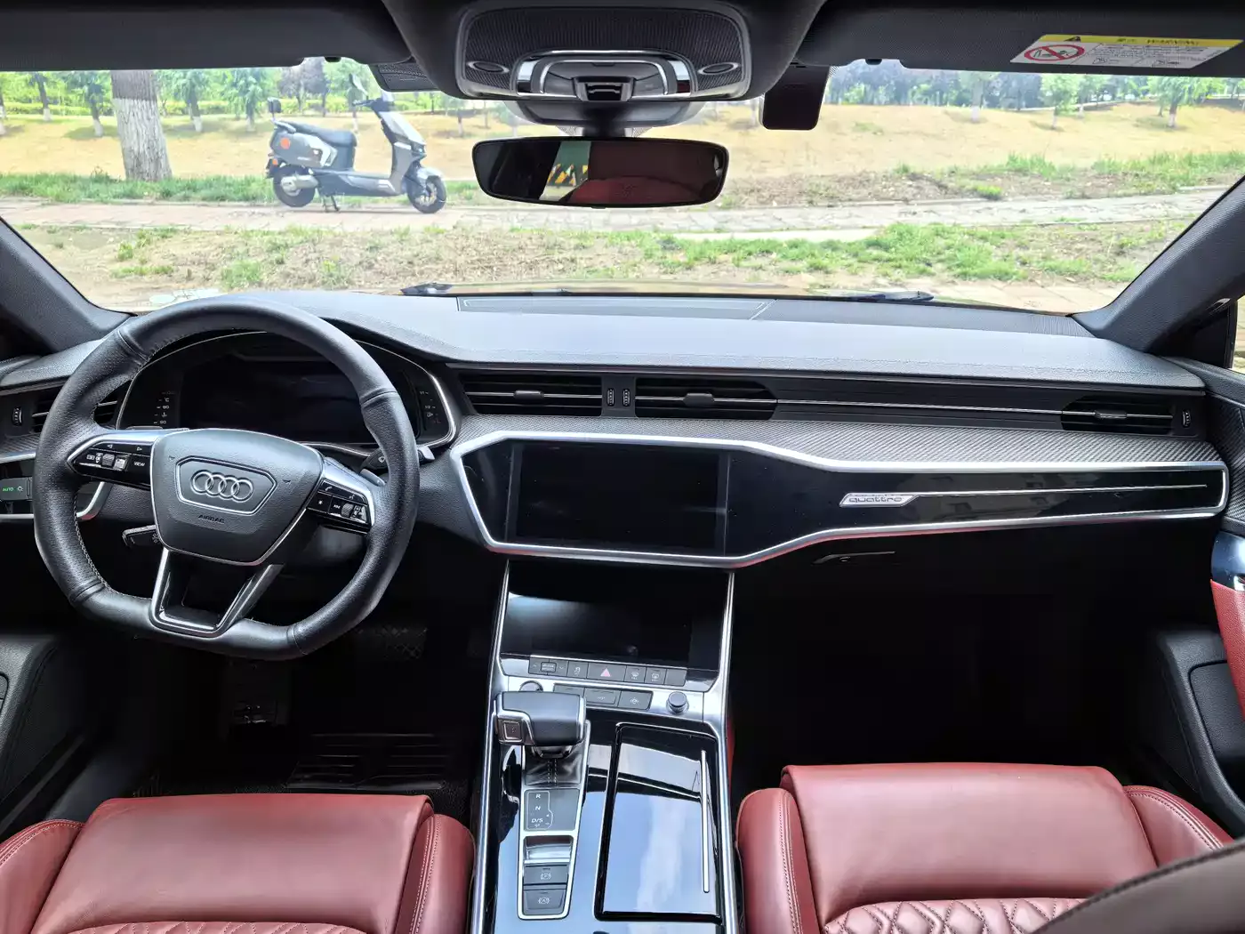Audi A7L 2023 45 TFSI quattro S-line Black Warrior Edition фото 4