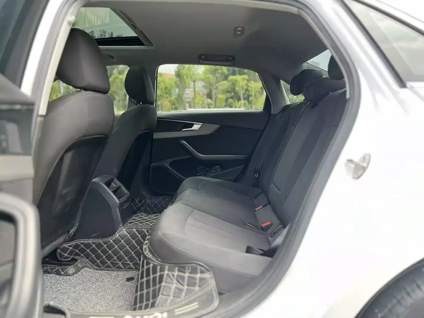 Audi A4L 2017 Plus 40 TFSI Progressive фото 5