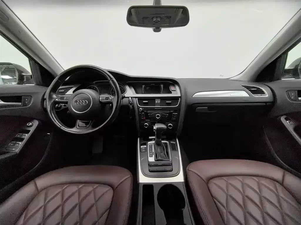 Audi A4L 2015 45 TFSI quattro Individual Sport фото 5