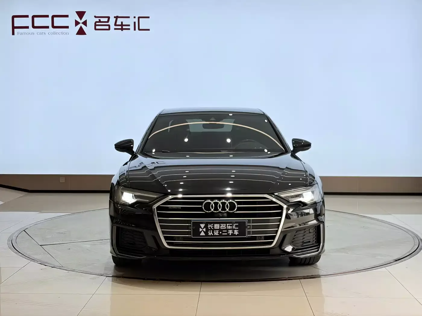 Audi A6L 2019 55 TFSI quattro Exclusive Dynamic фото 2