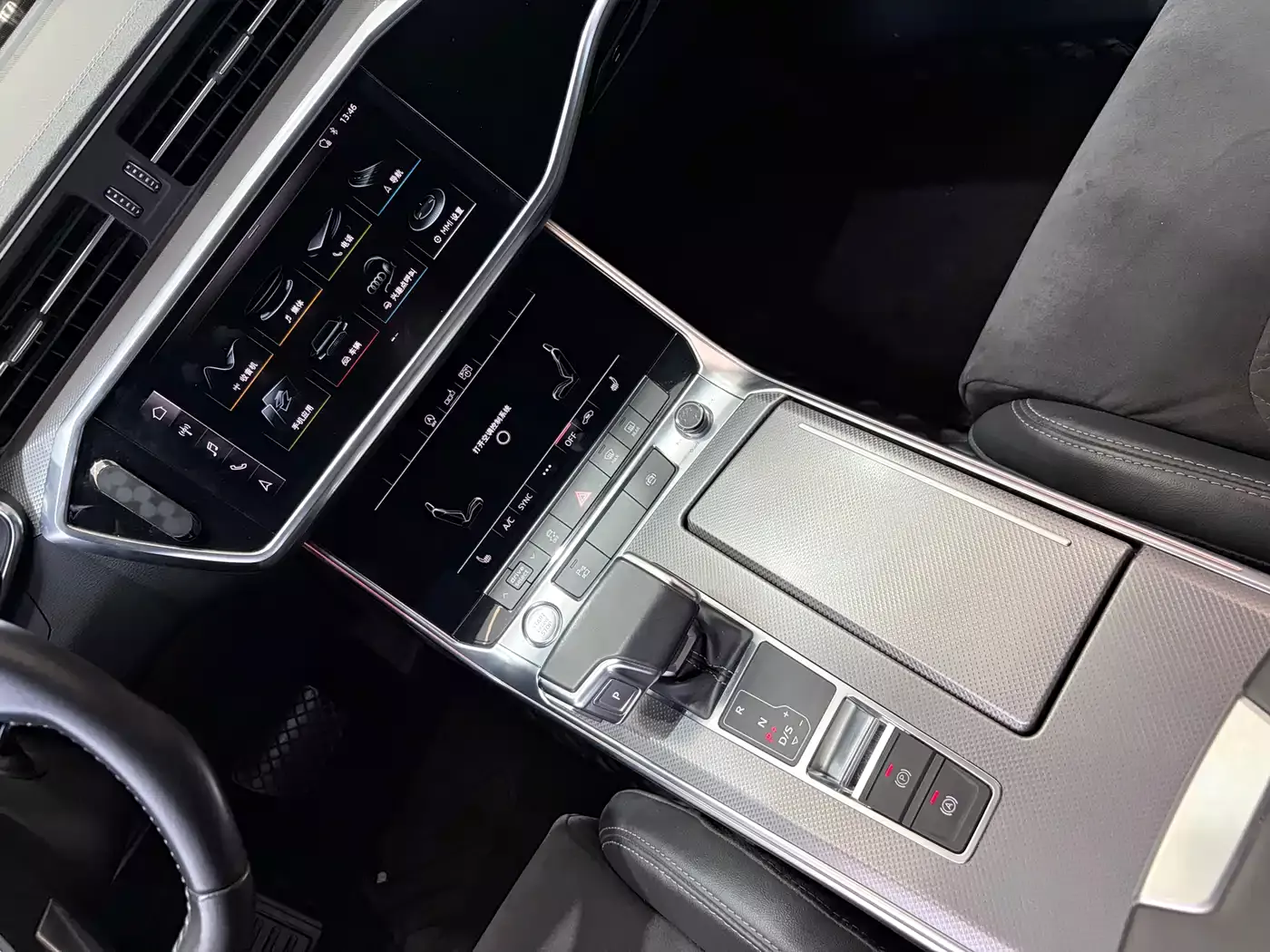Audi A6L 2019 55 TFSI quattro Exclusive Dynamic фото 14