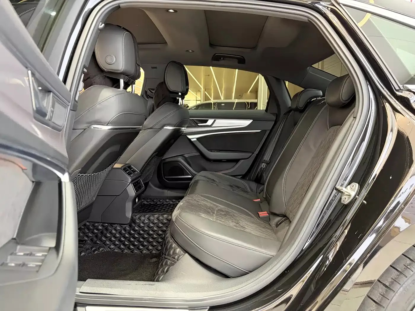 Audi A6L 2019 55 TFSI quattro Exclusive Dynamic фото 19