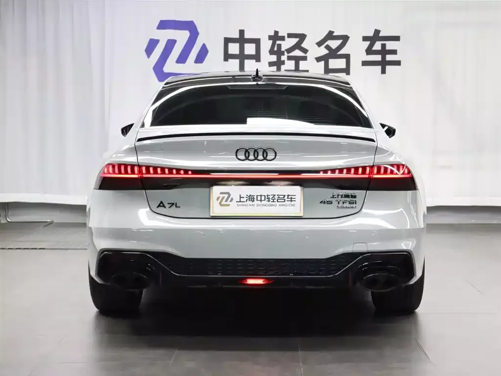 Audi A7L 2023 45 TFSI quattro S-line Black Warrior Edition фото 4