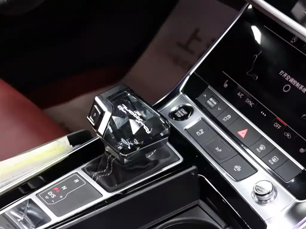 Audi A7L 2023 45 TFSI quattro S-line Black Warrior Edition фото 17