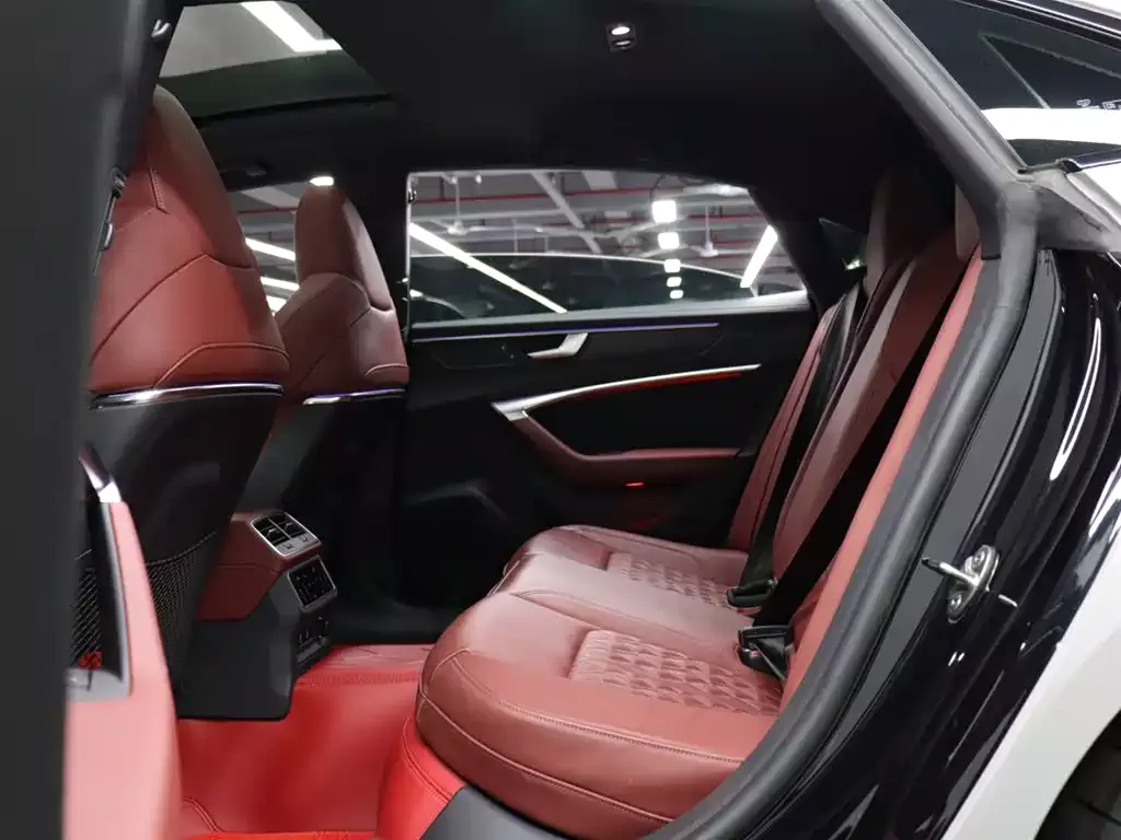 Audi A7L 2023 45 TFSI quattro S-line Black Warrior Edition фото 21