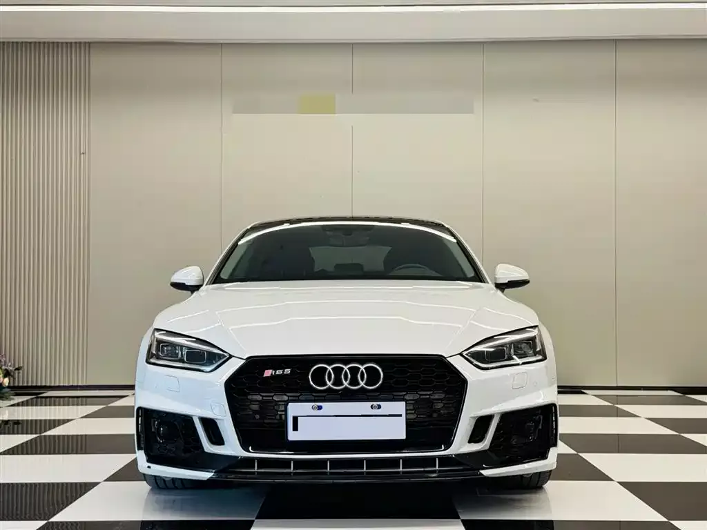 Audi A5 (Import) 2019 Sportback 40 TFSI Fashion фото 2