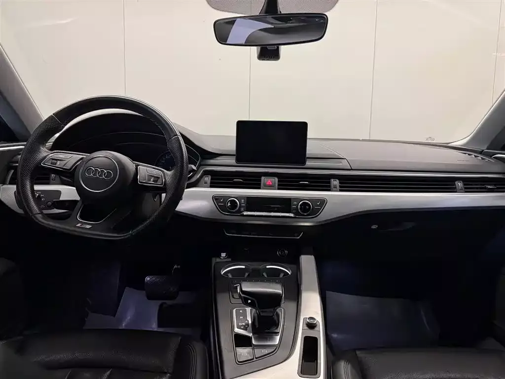 Audi A5 (Import) 2019 Sportback 40 TFSI Fashion фото 8