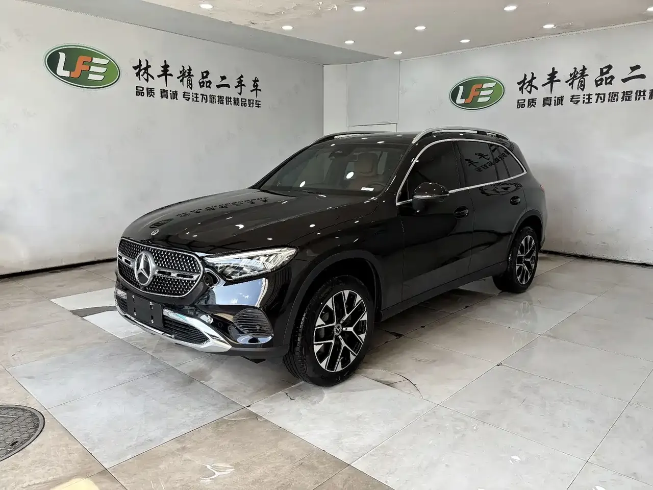 Mercedes-Benz GLC 2026 GLC 260 L 4MATIC Classic Edition