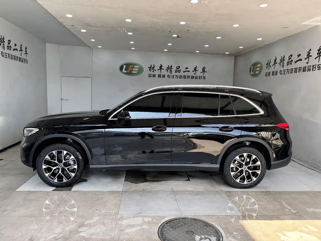 Mercedes-Benz GLC 2026 GLC 260 L 4MATIC Classic Edition фото 5