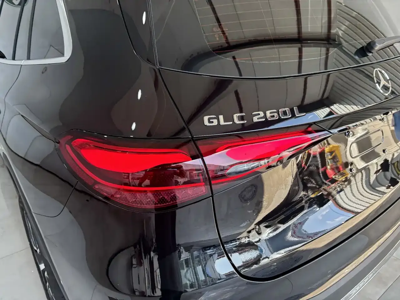 Mercedes-Benz GLC 2026 GLC 260 L 4MATIC Classic Edition фото 10
