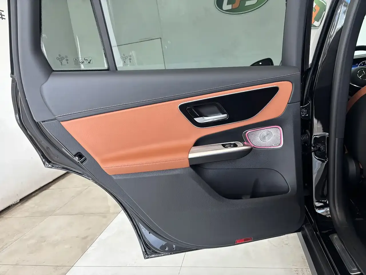 Mercedes-Benz GLC 2026 GLC 260 L 4MATIC Classic Edition фото 22
