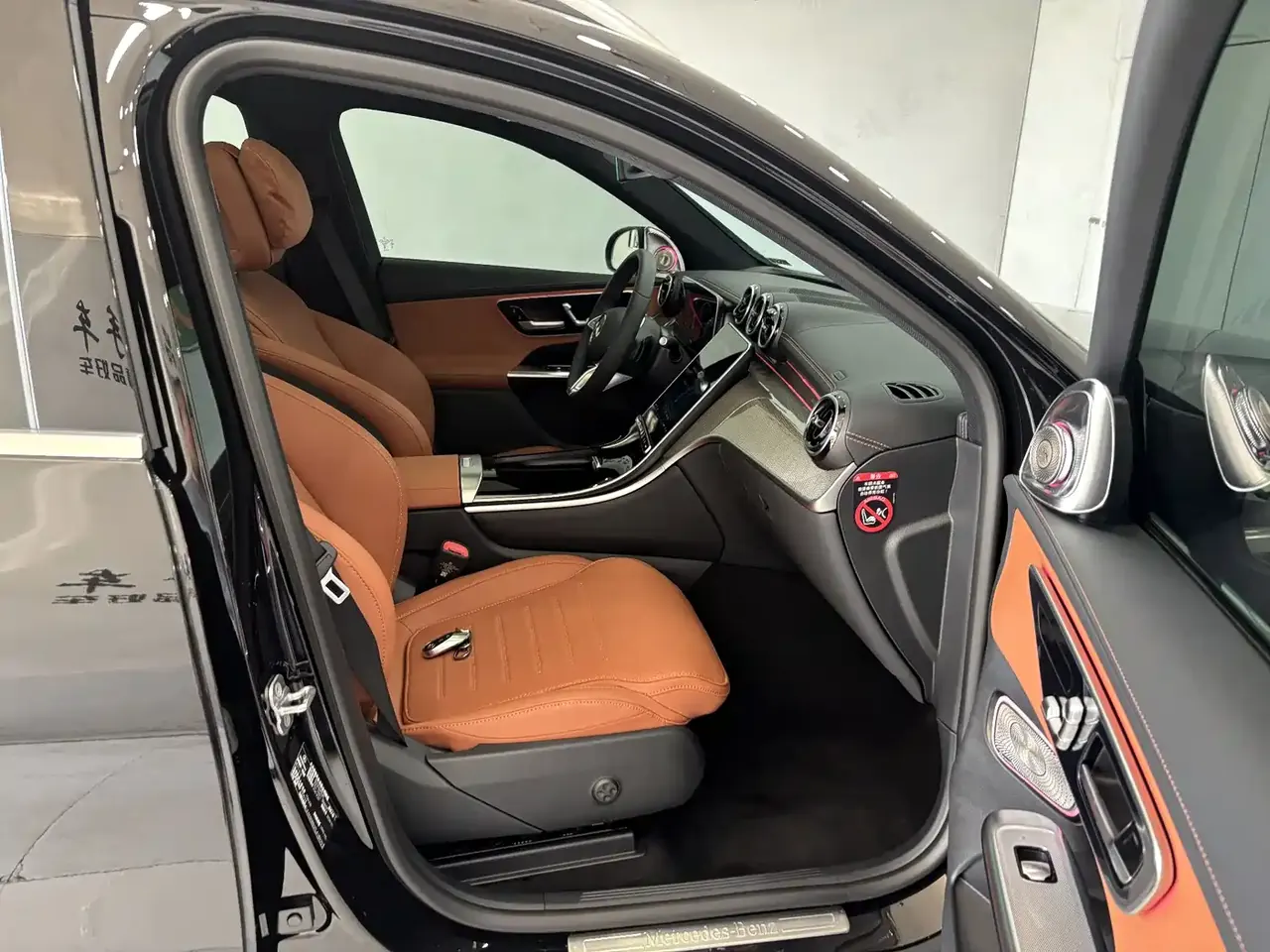 Mercedes-Benz GLC 2026 GLC 260 L 4MATIC Classic Edition фото 28
