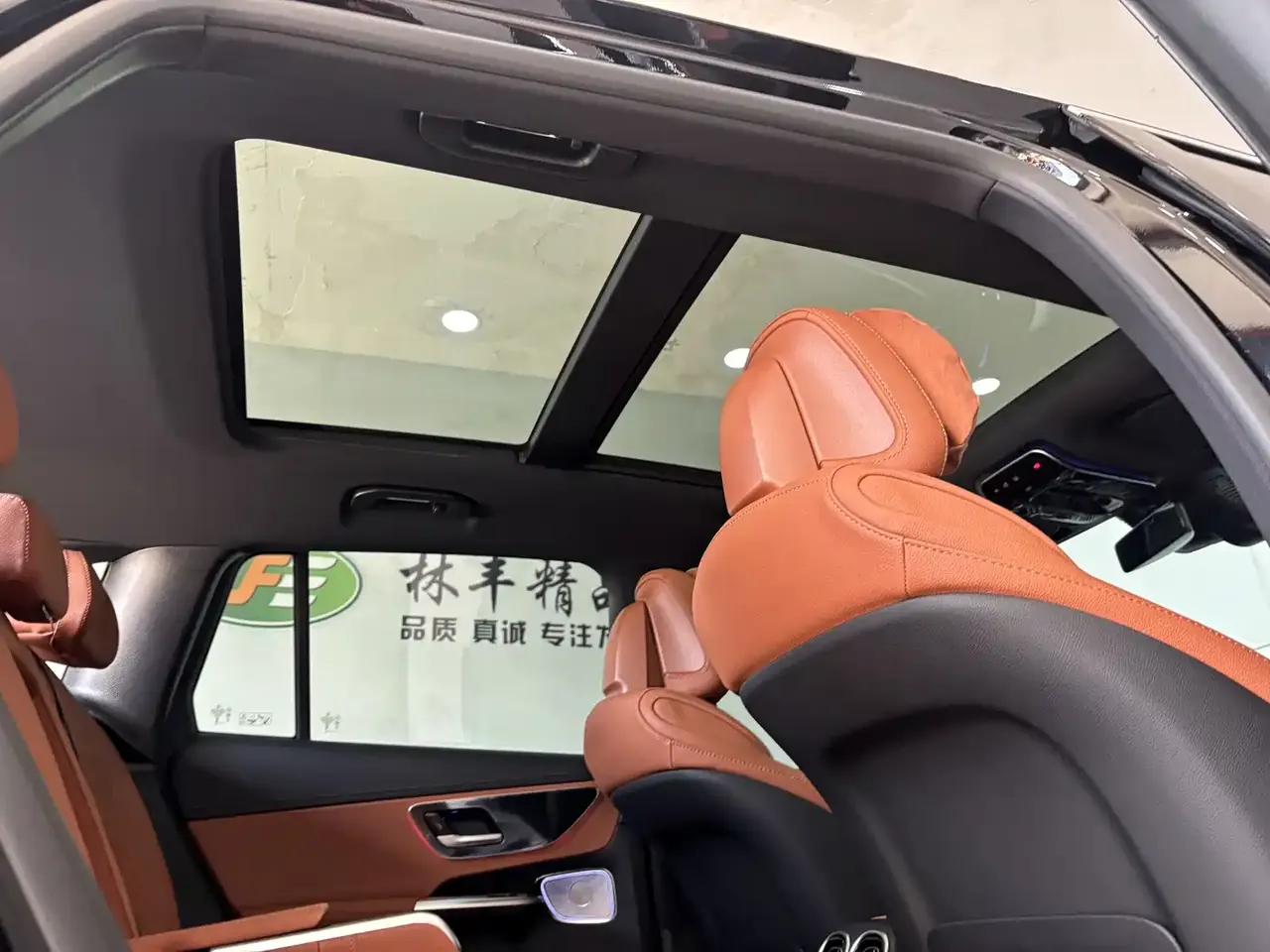 Mercedes-Benz GLC 2026 GLC 260 L 4MATIC Classic Edition фото 31