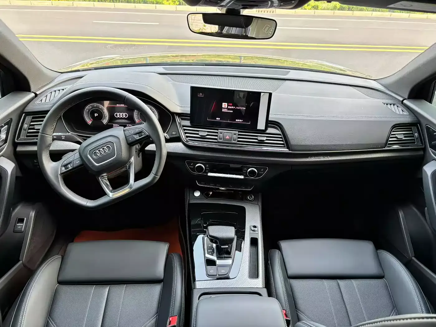 Audi Q5L 2025 Model Year Facelift 45th Anniversary Edition 40 TFSI Luxury Dynamic фото 6
