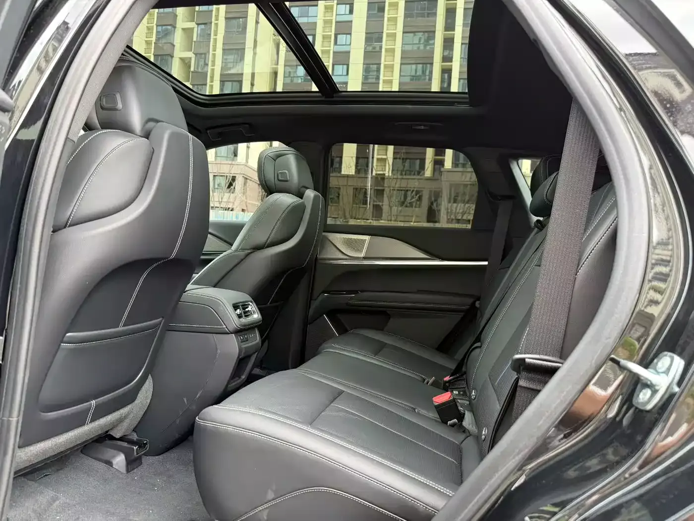 Cadillac XT5 2025 2.0T Premium Model фото 4
