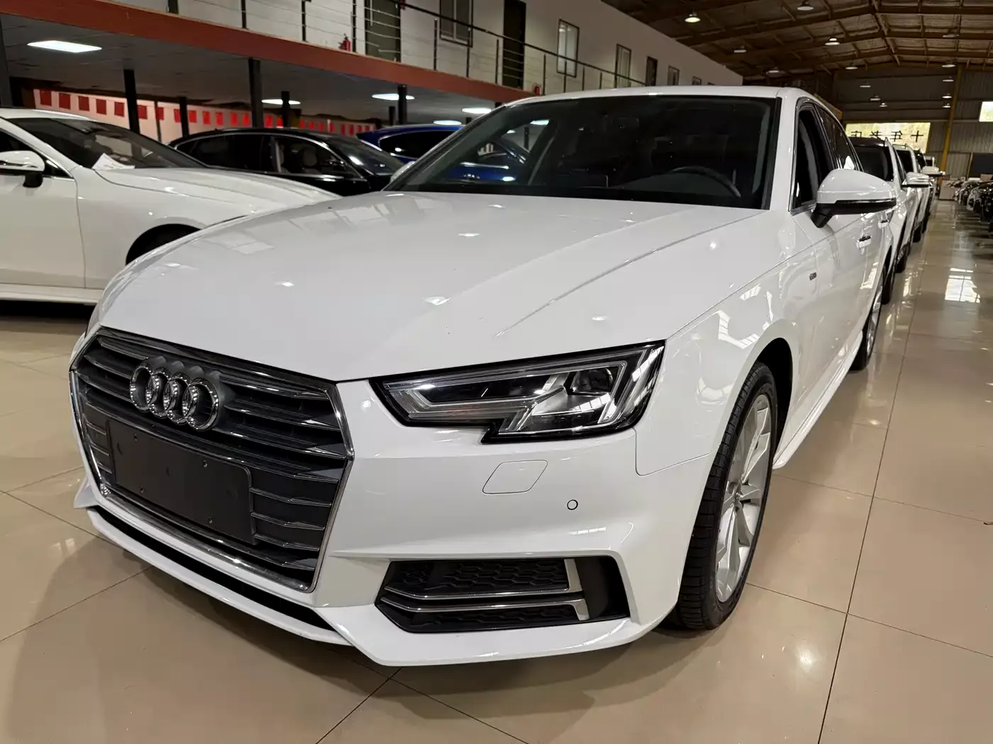 Audi A4L 2018 30th Anniversary 40 TFSI Fashion