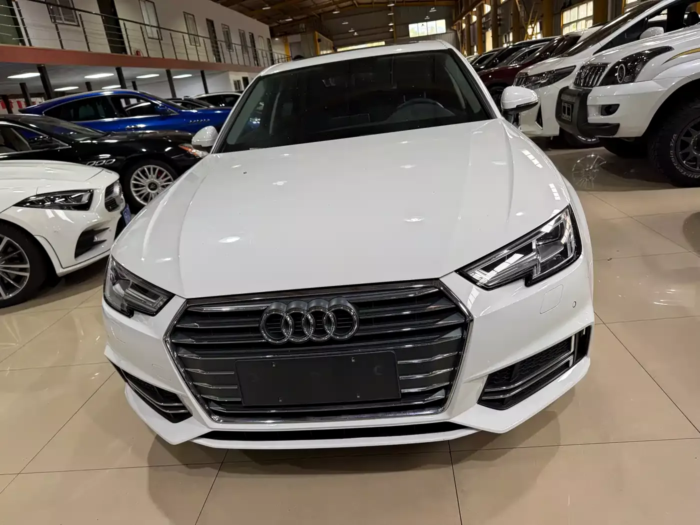 Audi A4L 2018 30th Anniversary 40 TFSI Fashion фото 2