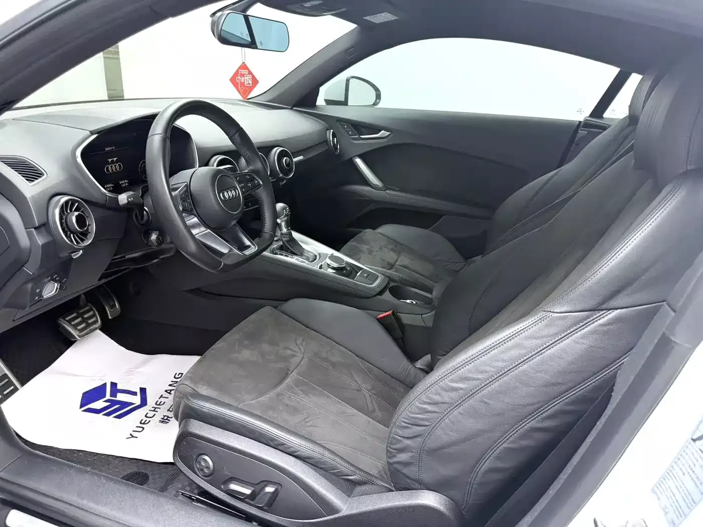 Audi TT 2015 TT Coupe 45 TFSI фото 4