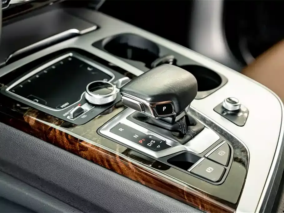 Audi Q7 2019 55 TFSI S line Sport фото 11