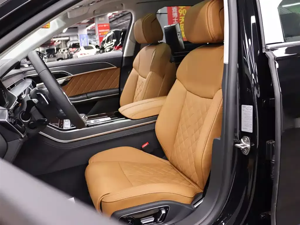 Audi A8 2025 A8L Horch Founder Edition 55TFSI фото 11