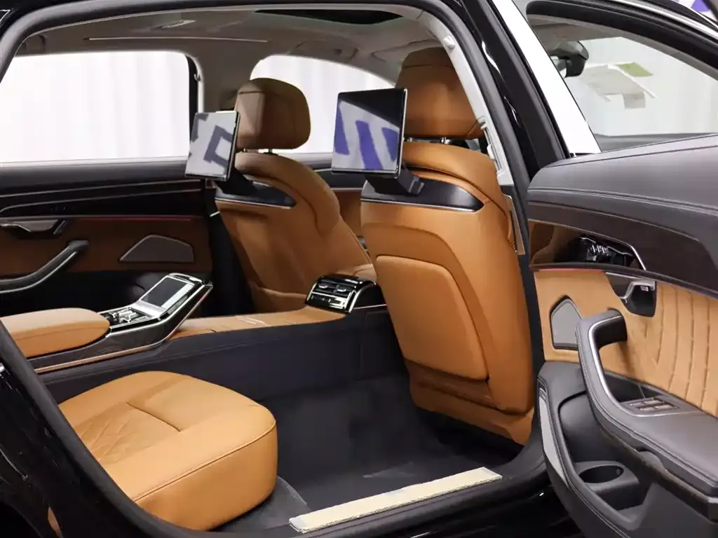 Audi A8 2025 A8L Horch Founder Edition 55TFSI фото 25