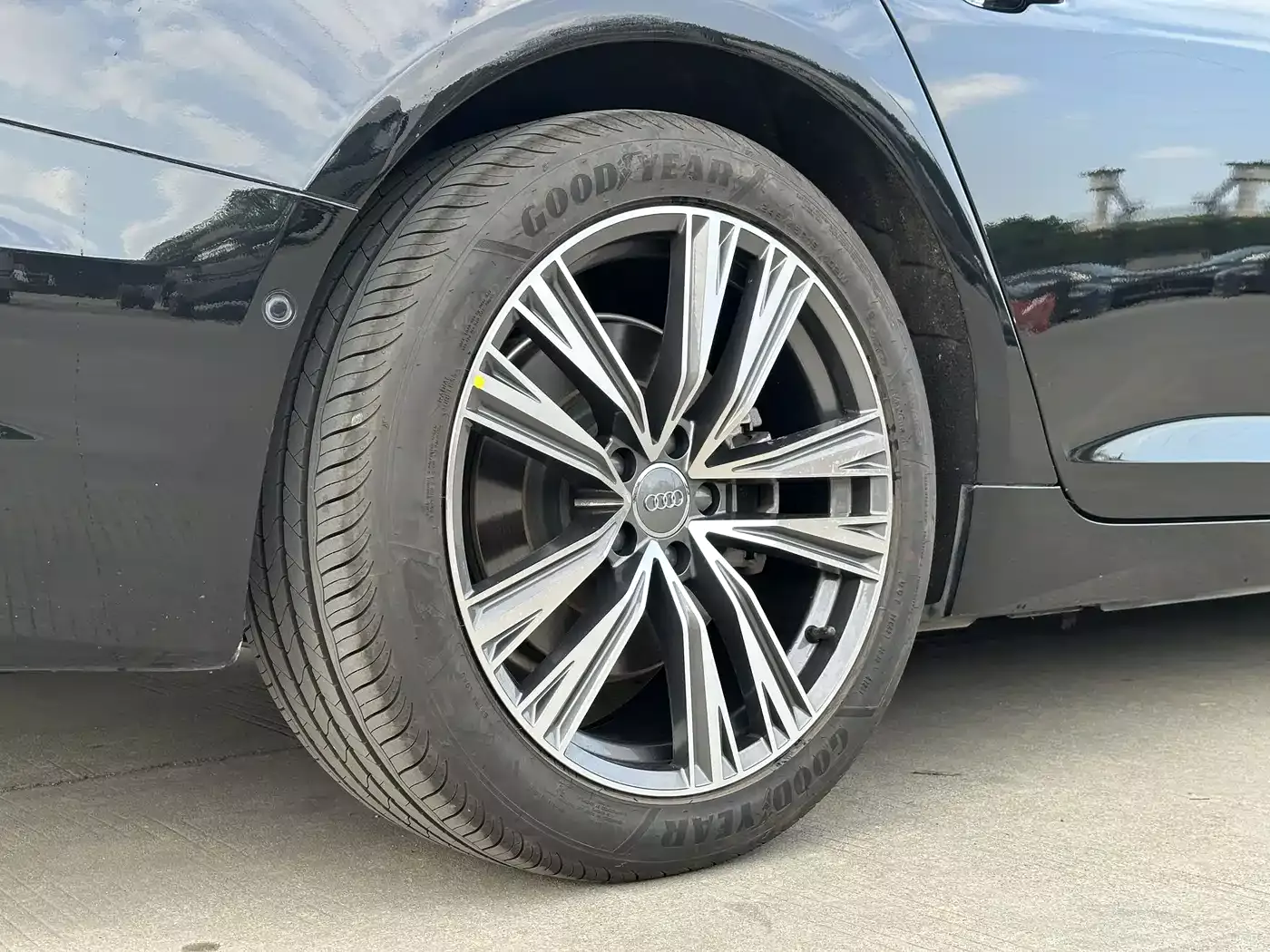Audi A6L 2020 45 TFSI quattro Exclusive Dynamic фото 5