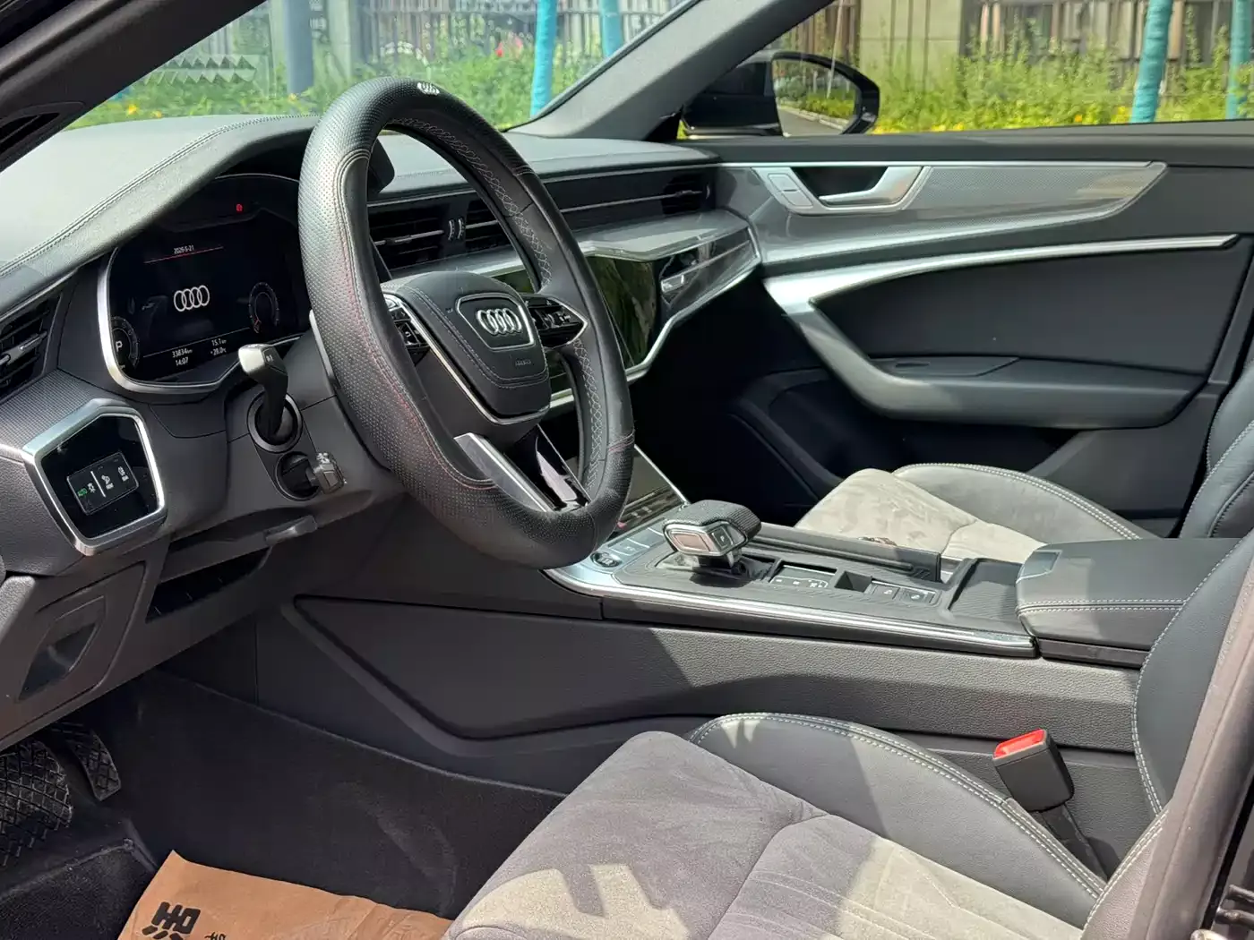 Audi A6L 2023 45 TFSI Premium Selection Dynamic фото 4