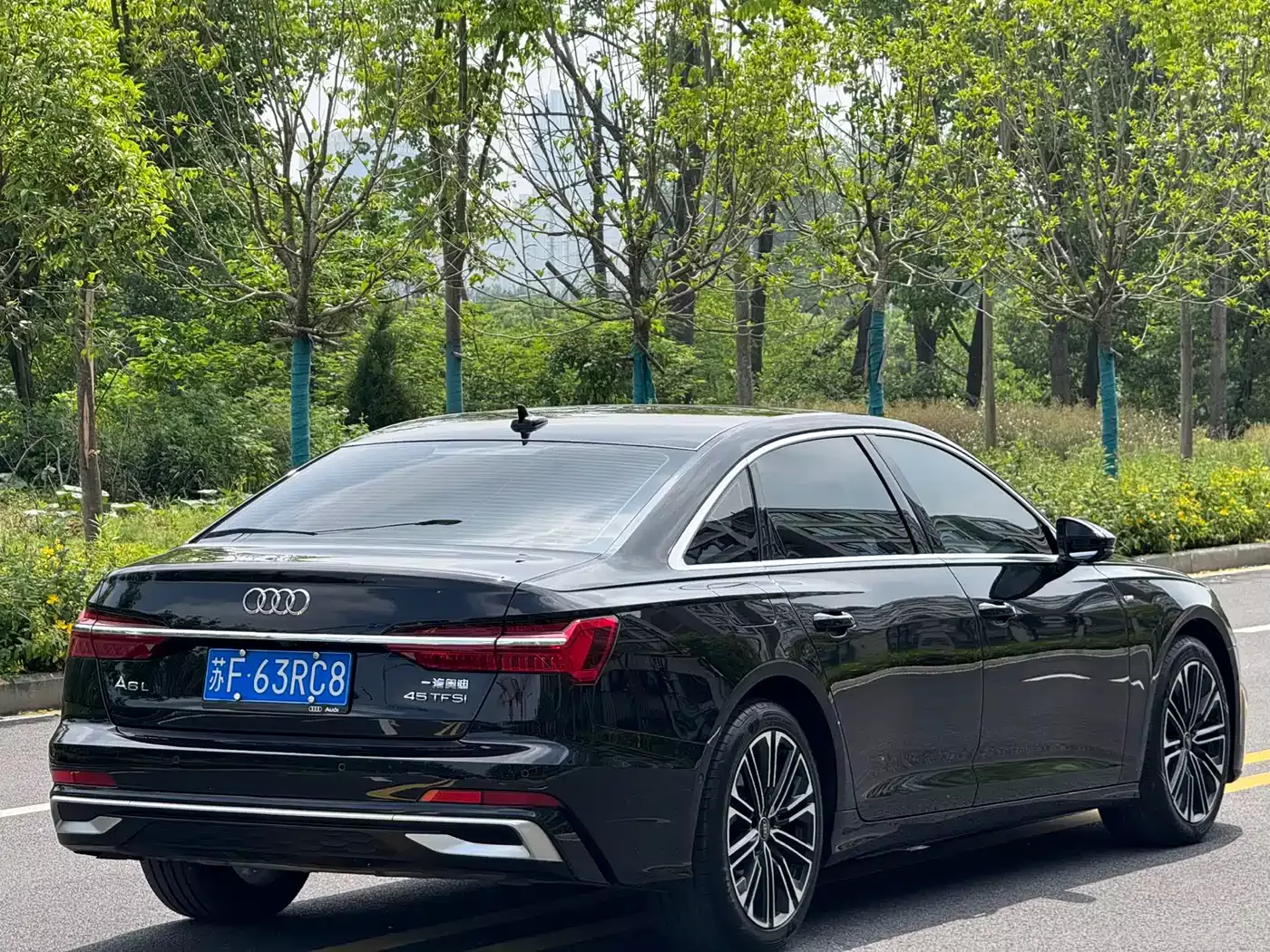 Audi A6L 2023 45 TFSI Premium Selection Dynamic фото 8
