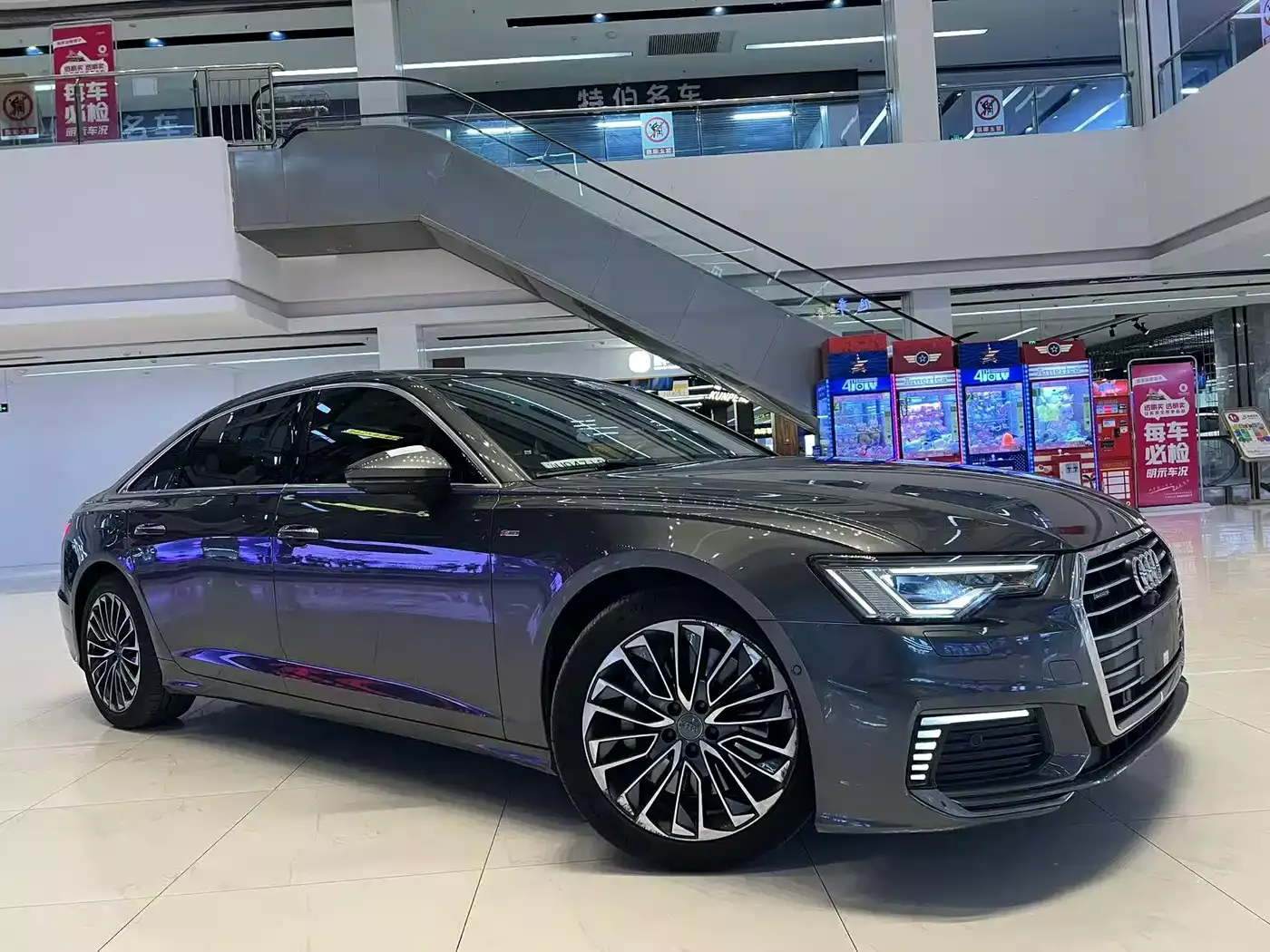 Audi A6L New Energy 2020 55 TFSI e quattro фото 2