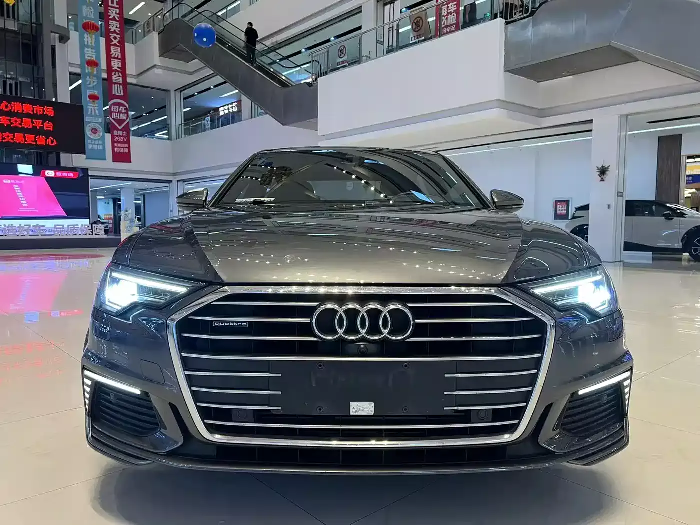 Audi A6L New Energy 2020 55 TFSI e quattro фото 3