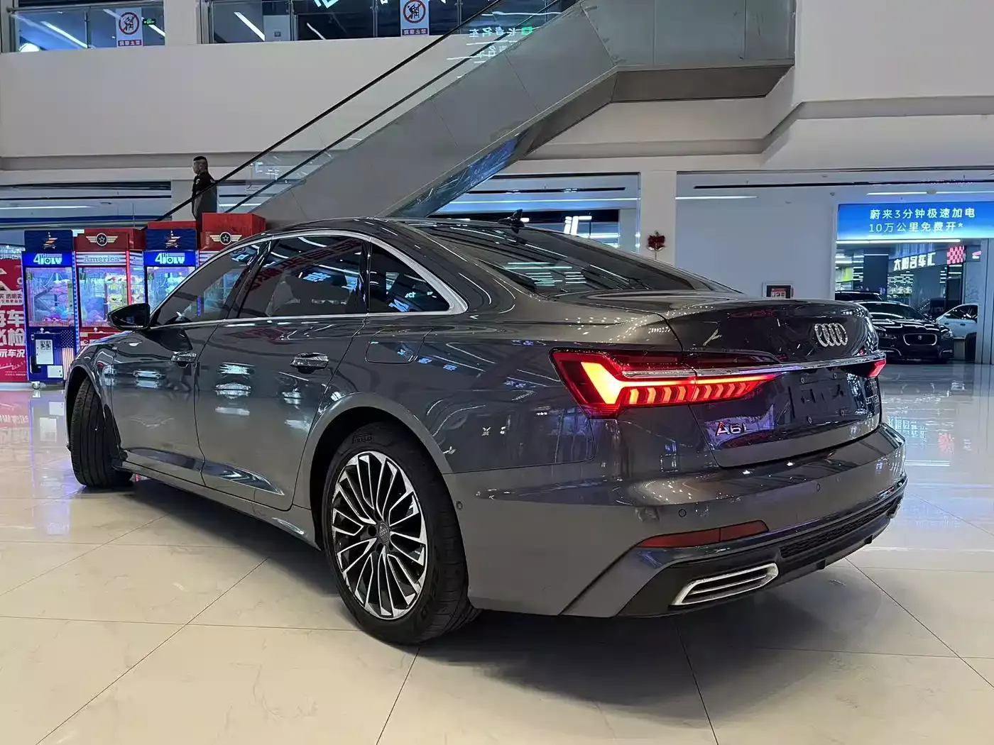 Audi A6L New Energy 2020 55 TFSI e quattro фото 5
