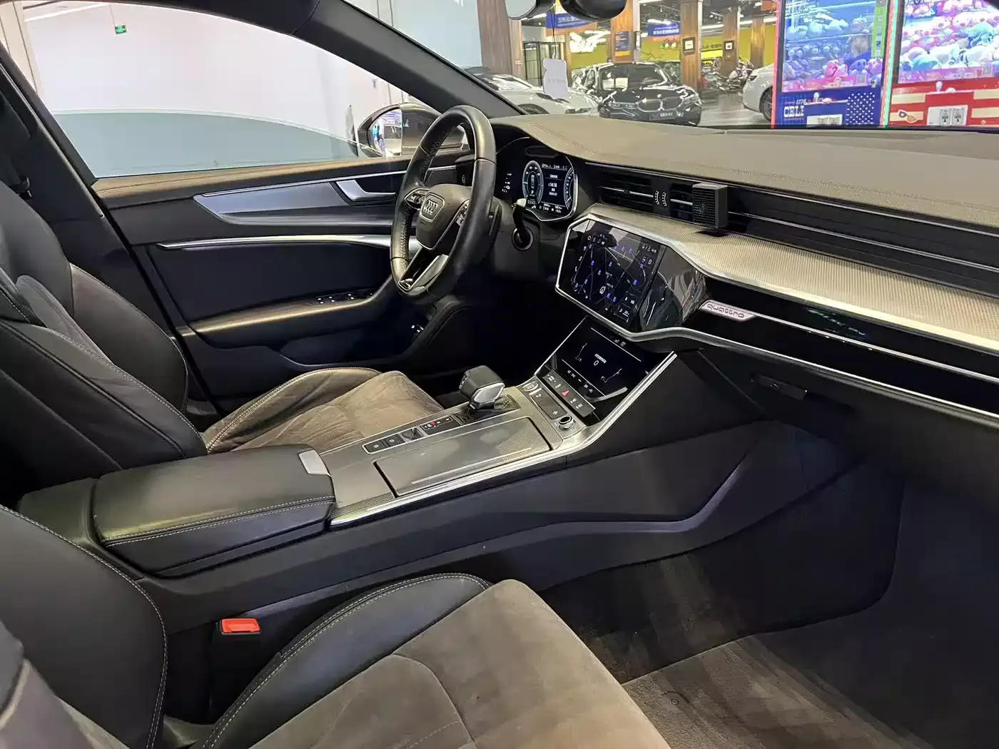 Audi A6L New Energy 2020 55 TFSI e quattro фото 8