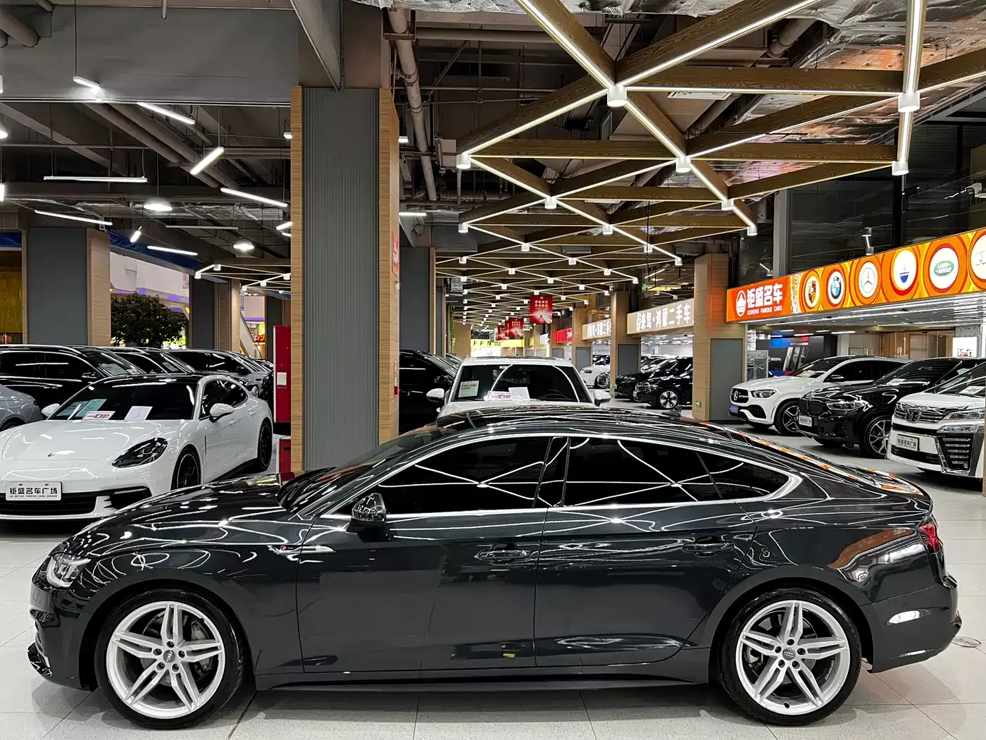 Audi A5 (Import) 2017 Sportback 45 TFSI Sport фото 2