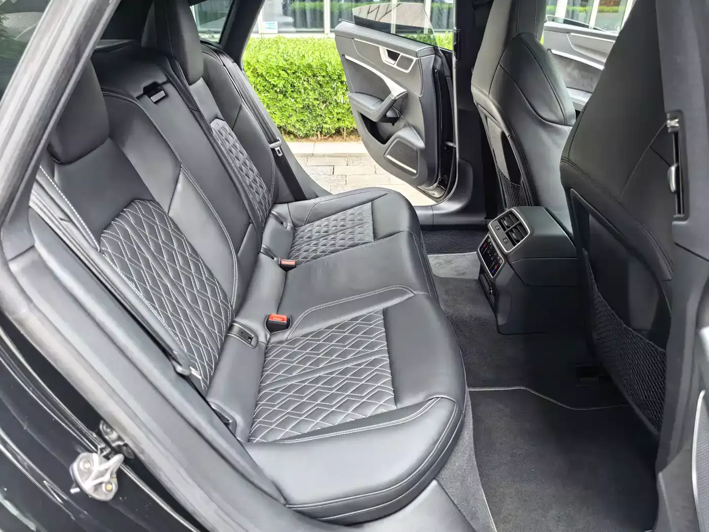 Audi A7 2024 55 TFSI quattro Exclusive фото 35