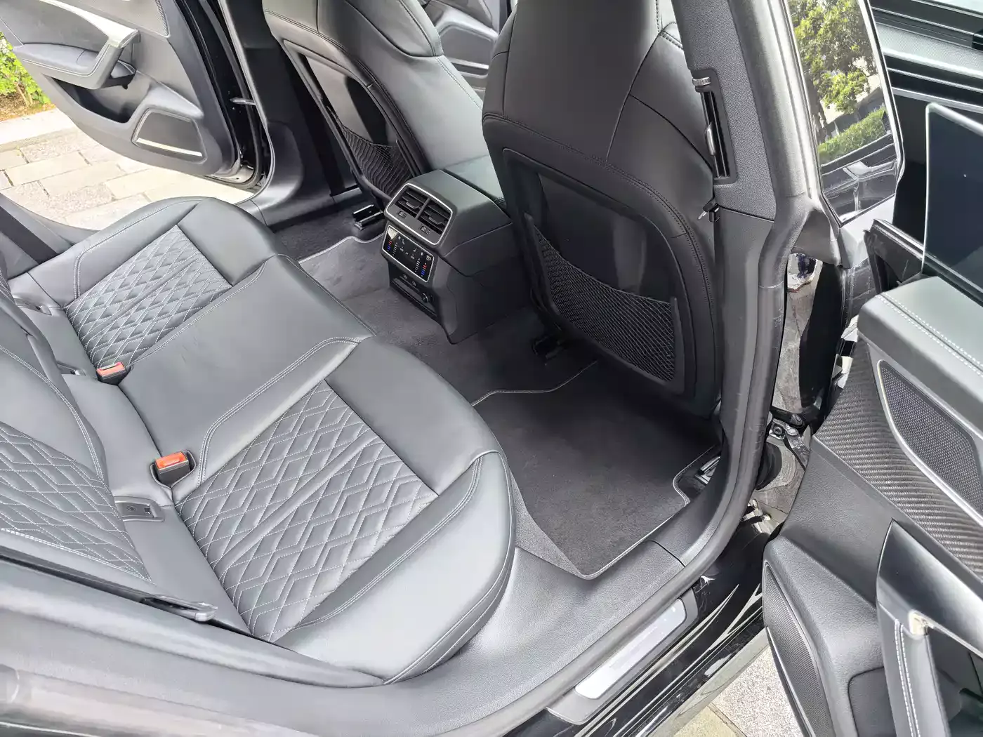 Audi A7 2024 55 TFSI quattro Exclusive фото 36