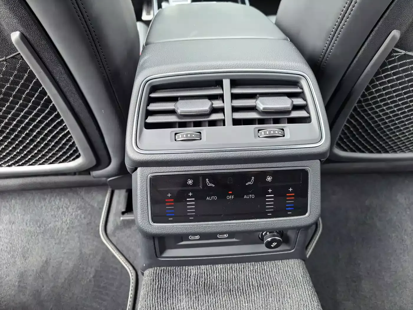 Audi A7 2024 55 TFSI quattro Exclusive фото 44